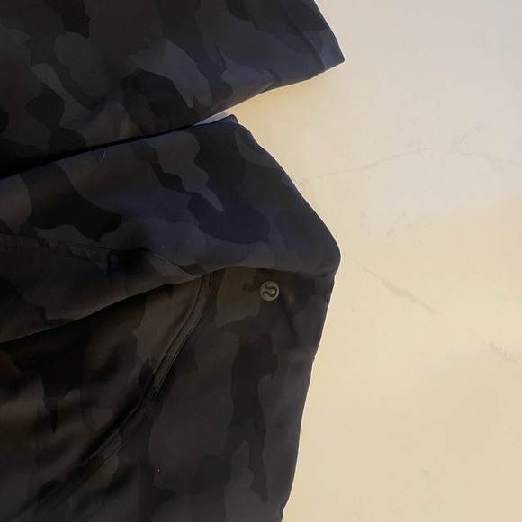 Lululemon Camouflage Leggings Size:6 unsure of style - Picture 4 of 13